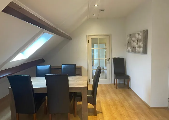 Vakantiewoning Op De Bos بيت للعطل